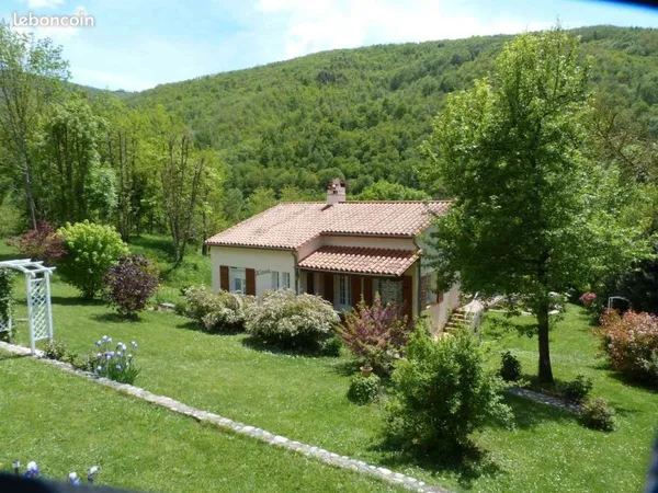 Maison 4 faces 140 m2