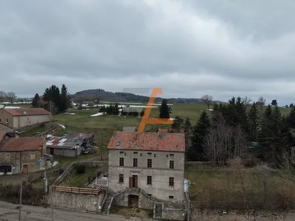 Maison de maître Plateau Nord Ardèche La Chapelle-Graill