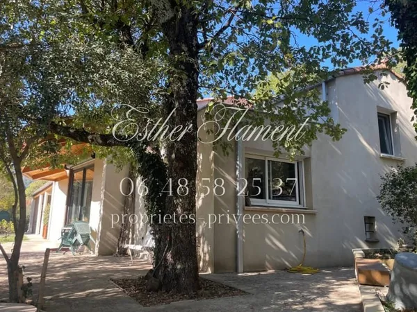 Maison d'architecte à vendre à Saint-Jean-du-Pin ,Immobilier Cévennes ,Esther Flament, conseillère à