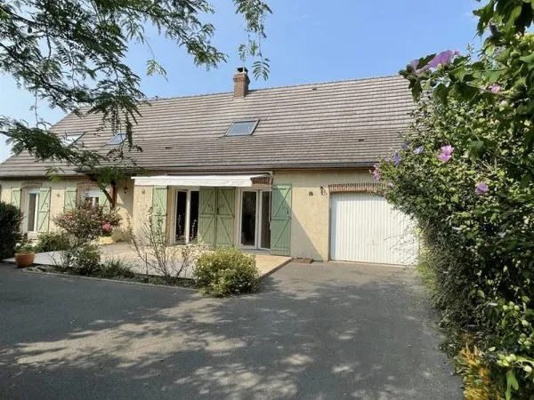 Maison Individuelle plain-pied 7 chambres Garage jardin