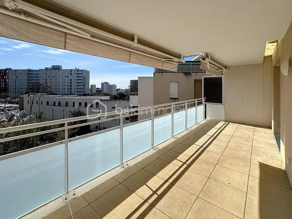 Appartement T3 lumineux avec grande terrasse - Résidence Le Novella (13014)