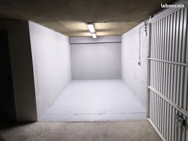 BOX sécurisé pour stockage - Joffrin / Poteau