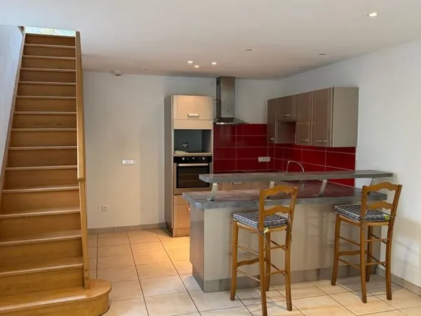 Maison 2 pièces 73 m²