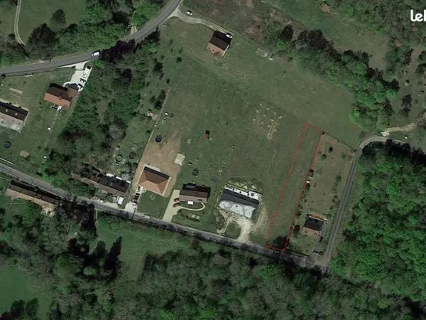 DERNIER TERRAIN À BÂTIR DISPONIBLE - Nanteau-sur-Lunain (77710) - Proche Mairie