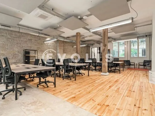 Bureau 200 m²