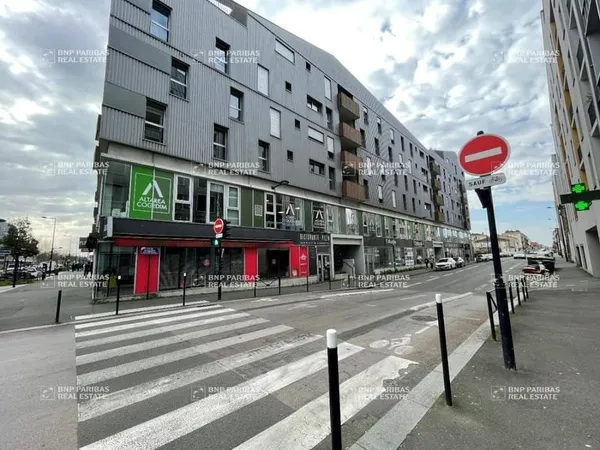 Bureaux 870 m²