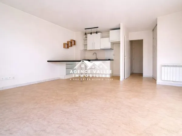 Studio 1 pièce 32 m²