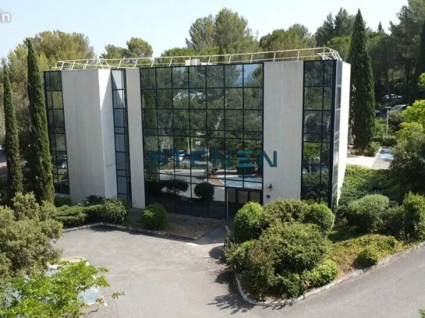Bureau 176 m²
