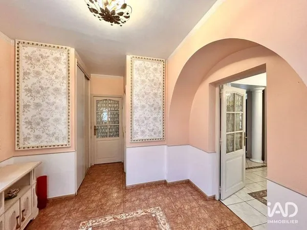 Maison 10 pièces 265 m²