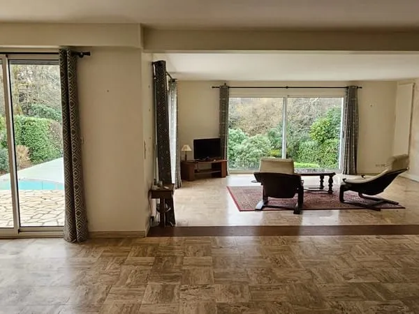 Maison Sautron 8 pièce(s) 230m2