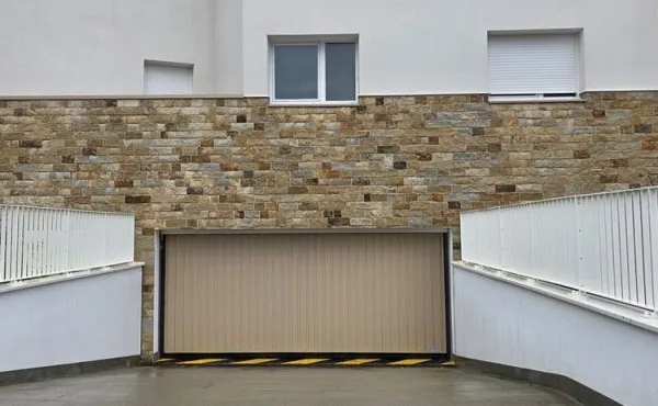Vente Parking/garage/box 14 m²
