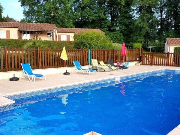 Opportunité : 3 gîtes 3€ + grande piscine sur 1,5 ha