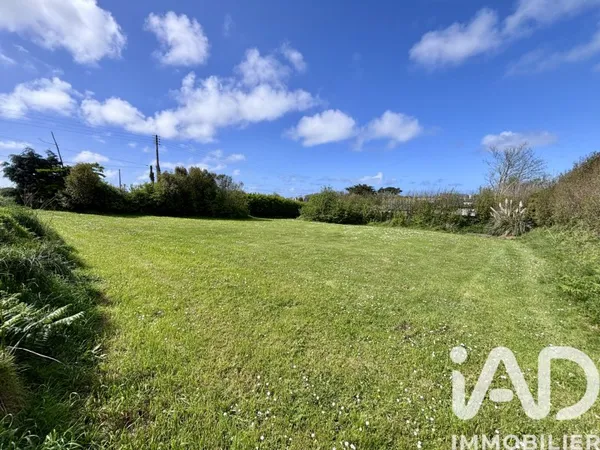 Terrain 1072 m²