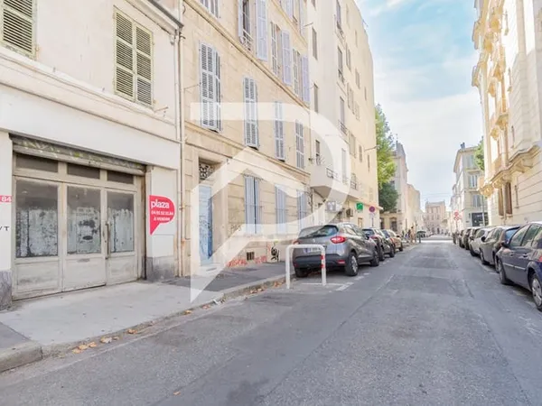 Murs commerciaux 25m2 MARSEILLE 13005