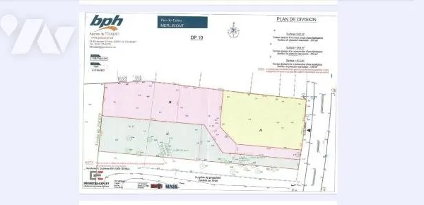 Terrain 691 m²