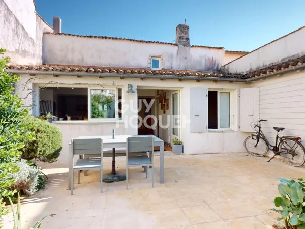 Maison de charme à Loix ? entre calme et authenticité