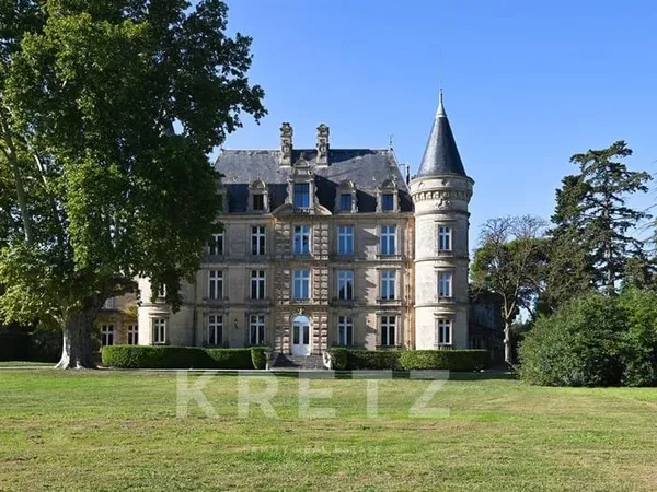Exceptionnel château à proximité des plages