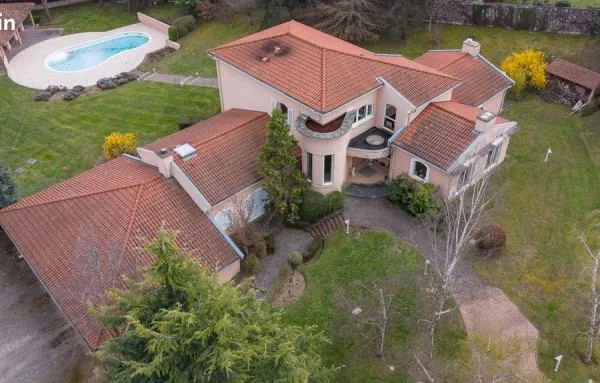 Villa 12 pièces 430 m²