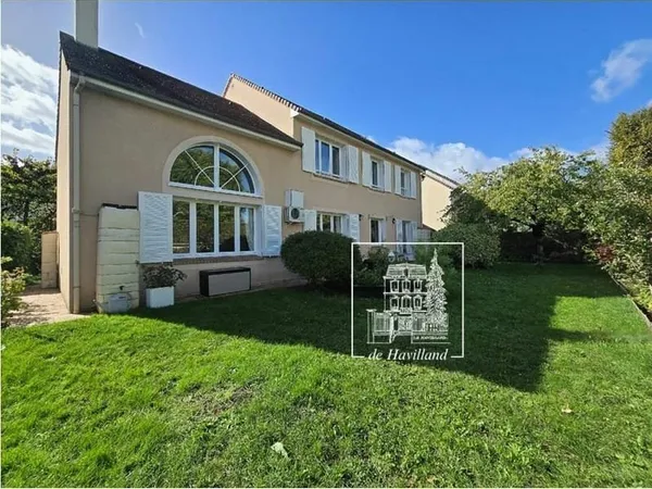 Maison Location Croissy-sur-Seine 8p 188m² 4500€