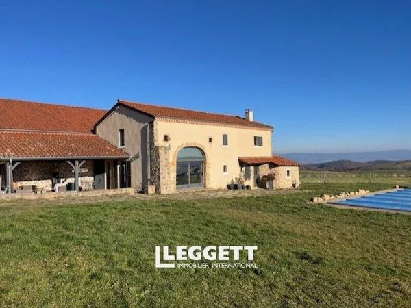 Maison 12 pièces 200 m²