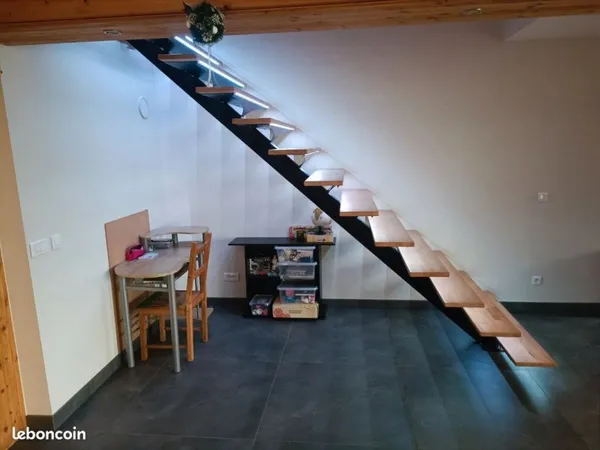 Magnifique duplex de 175m2 avec jardin, grenier et fort potentiel