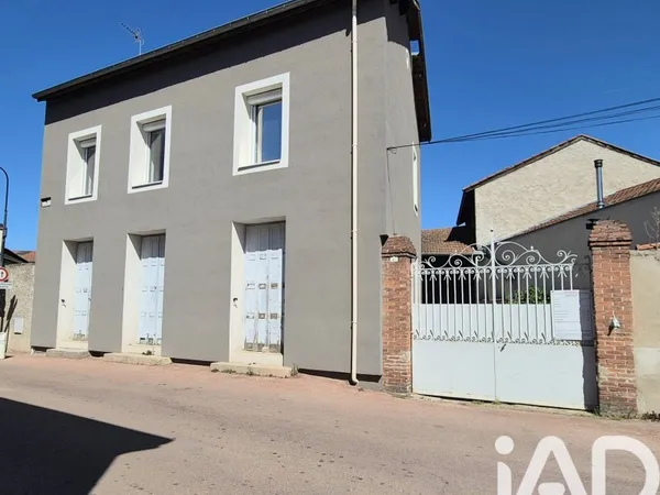 Maison 9 pièces 233 m²
