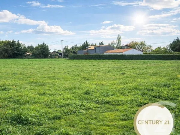 Terrain 693 m²