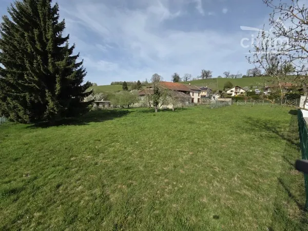 Maison de 158 m² avec grange de 150 m² et terrain constructible de 1947 m²