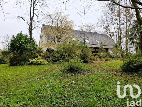 Maison 10 pièces 273 m²
