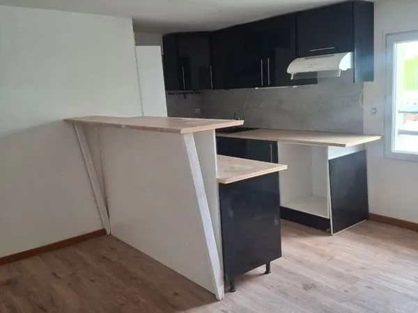 F3 Au 1er etage