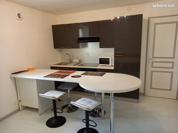 APPARTEMENT T2 meublé