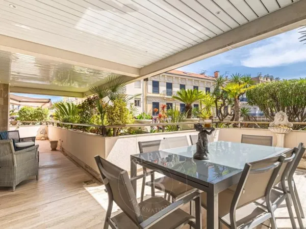 CANNES BANANE - GRANDE TERRASSE - 3 CHAMBRES