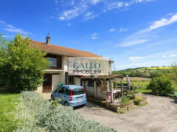 Maison 5 pièces 234 m²