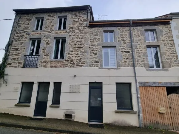 Maison 170 m² Ferrieres sur sichon avec local professionnel au coeur du village