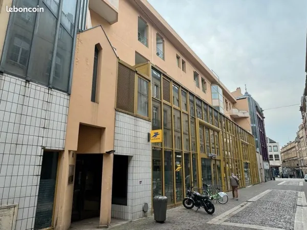 BUREAUX 60 m² METZ