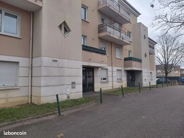 Places de parking couvert disponible