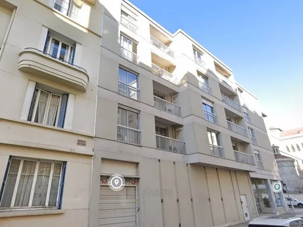 Stationnement Vente Lyon   146€