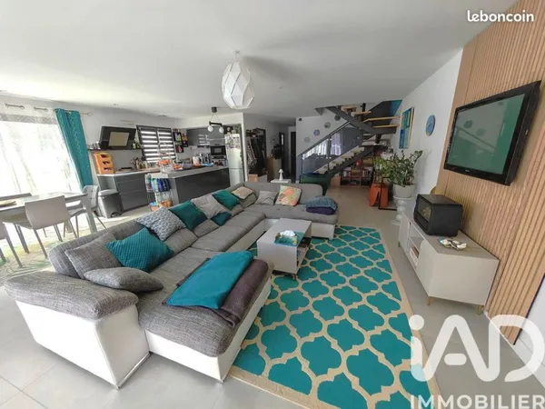 Villa 6 pièces 142 m²