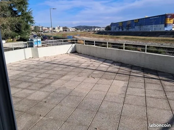 Vend T3 avec terrasse