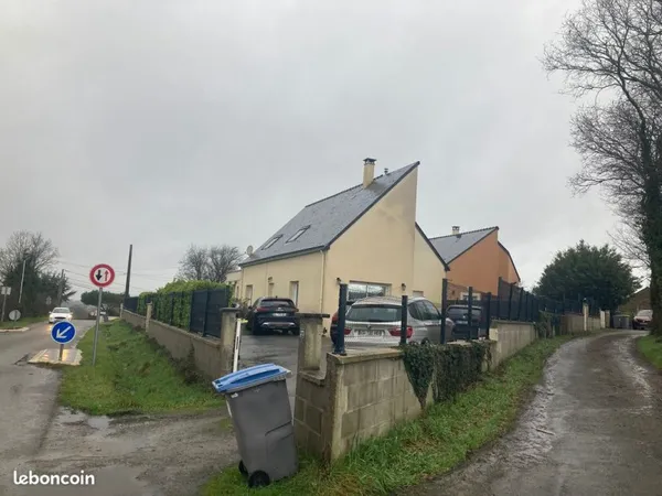 Maison 7 pièces 146 m2 + abri de jardin