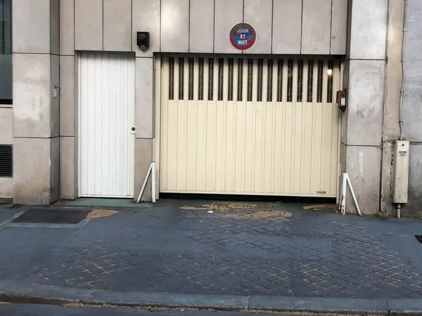 Place de parking 2 roues