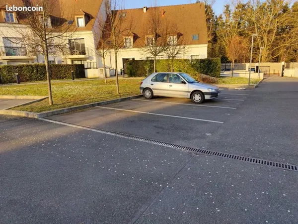 Place parking Houdan