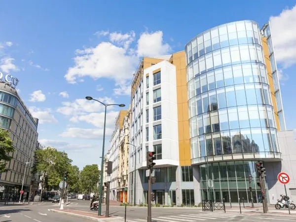 Bureaux 1297 m²