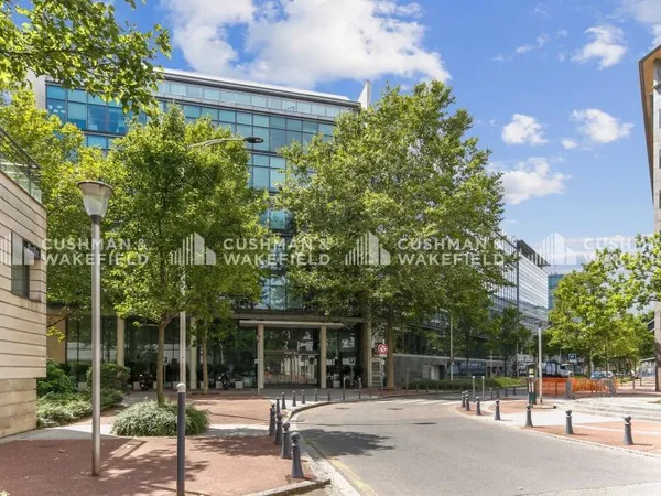Bureaux 2628 m²