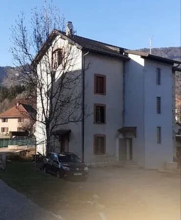 Appartement T3 de 87m2 Champfromier 01410