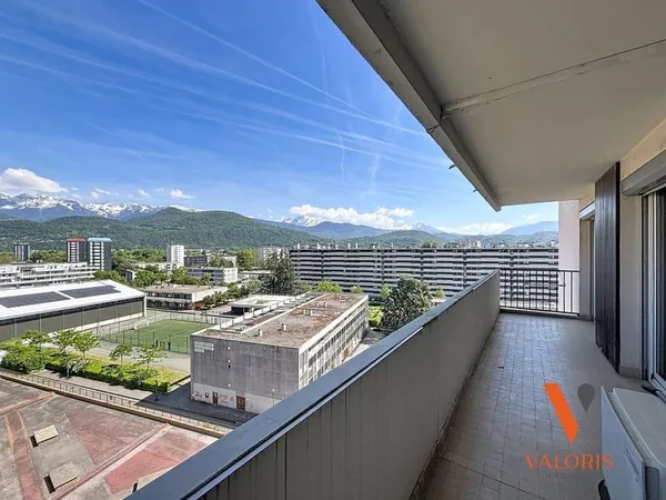 T4 DE 85 M² AVEC DEUX BALCONS - SECTEUR MC2