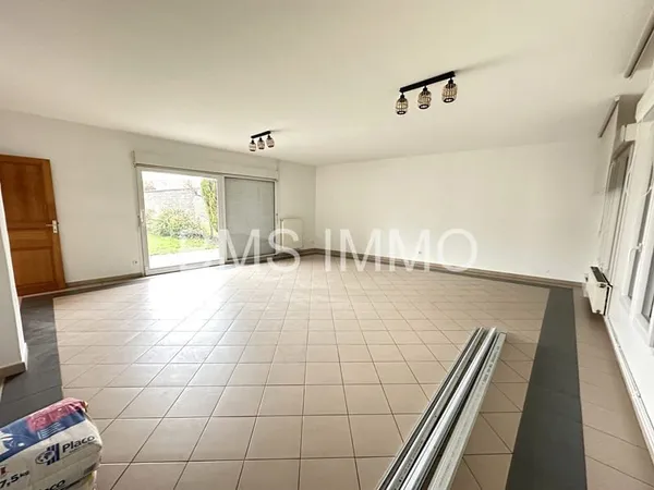 Maison 4 chambres - garage - grand jardin