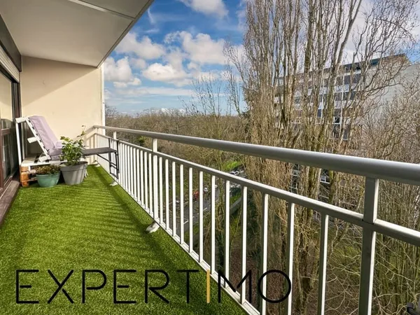 Appartement de 64.89m2 à acheter à Viroflay