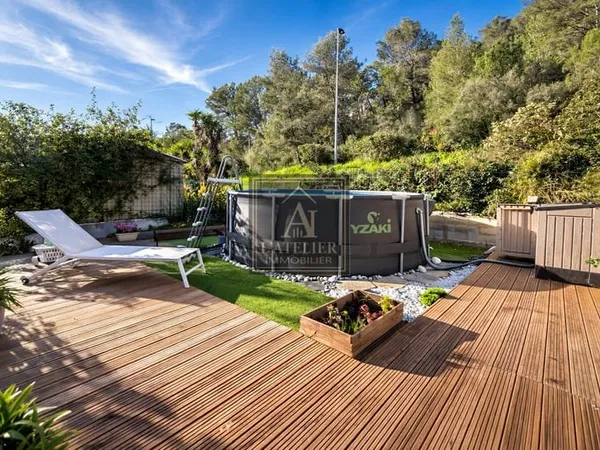 Maison de type 4 d'une superficie de 74 m2 avec garage sur u