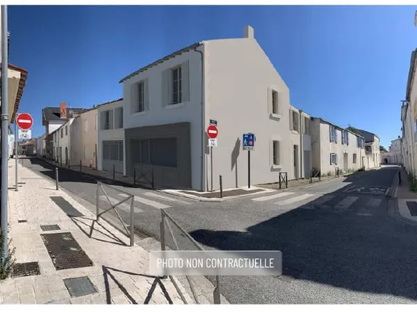 EXCLUSIVITE LA ROCHELLE IMMEUBLE A RENOVER COMMERCE + APPARTEMENT